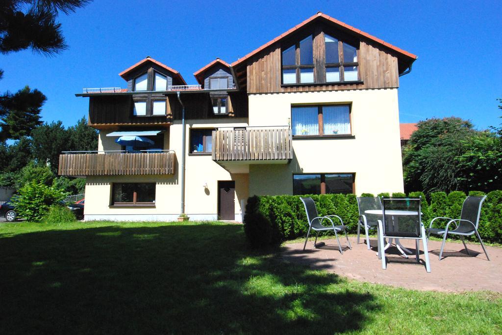 Ferienwohnungen Fliegerstrasse Gersfeld Ngoại thất bức ảnh