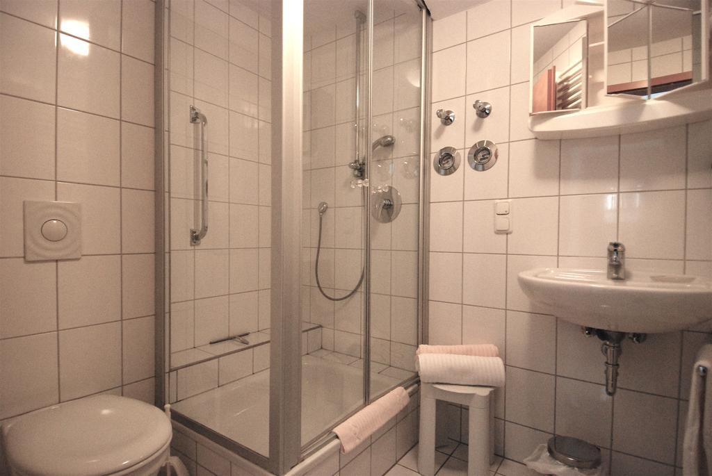 Ferienwohnungen Fliegerstrasse Gersfeld Ngoại thất bức ảnh